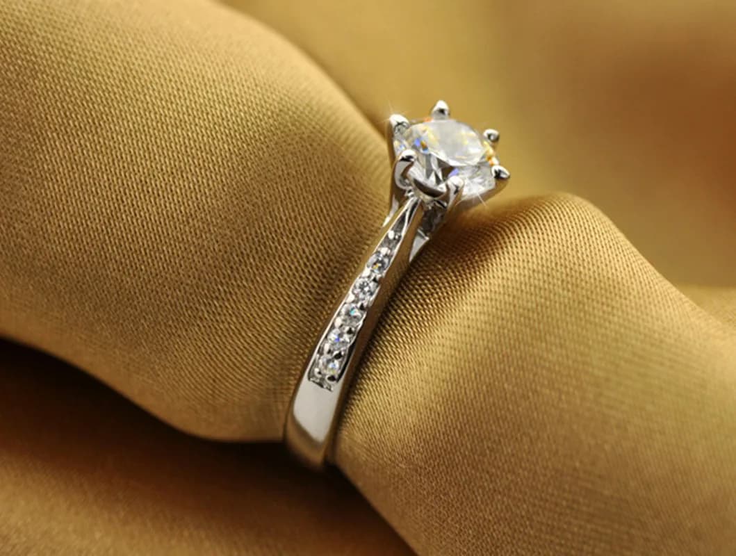 925 Sterling Silver Classic Ring Six claw jewelry simple 70ct diamond...