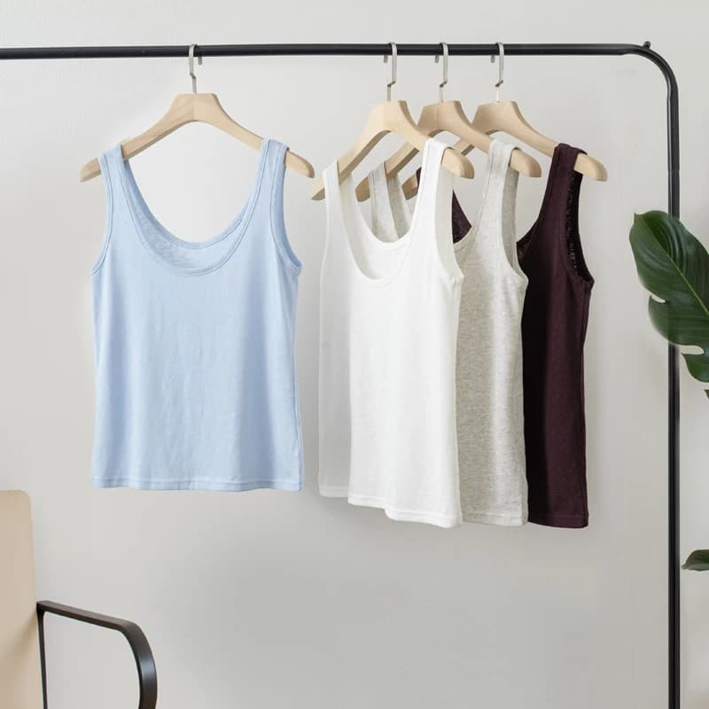 Women's sleeveless workout tank top