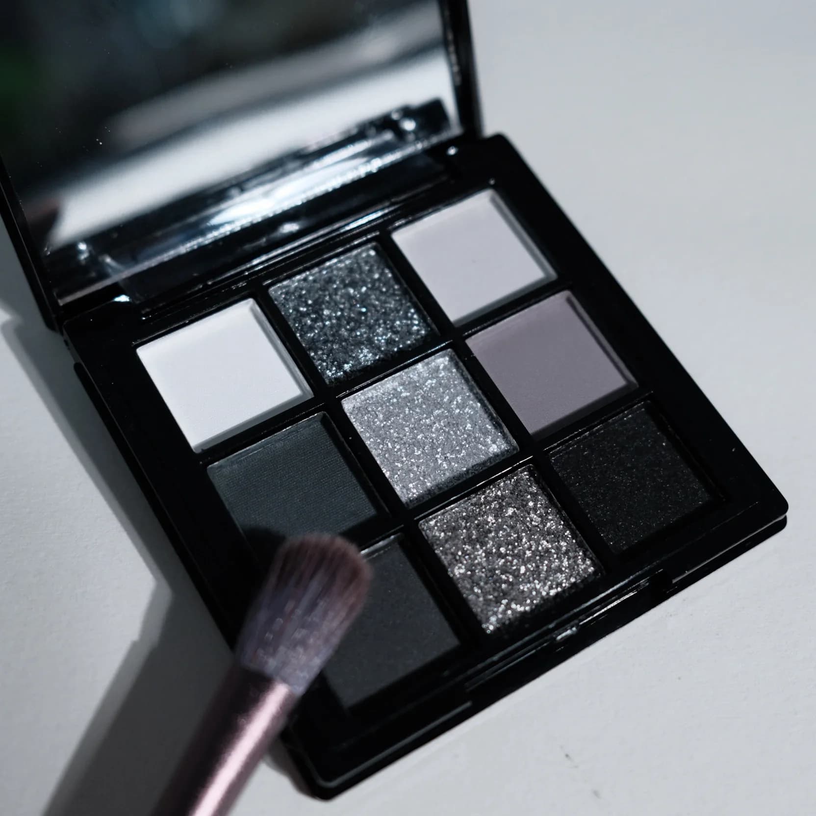 9-shade eyeshadow palette