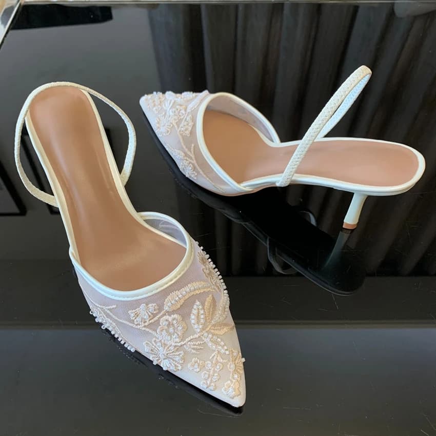 White pumps variant front view
